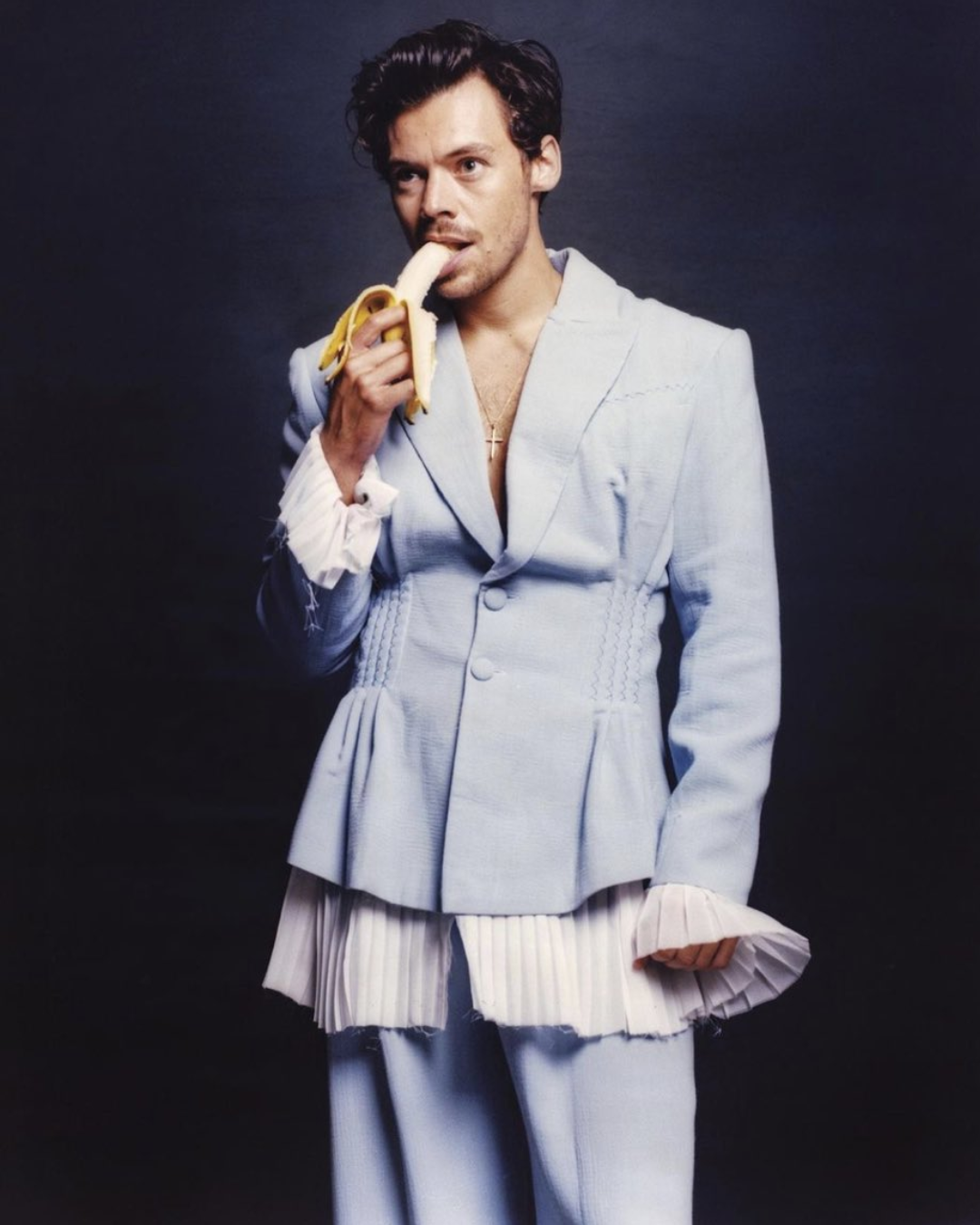 Ashley Graham: Decoding the Model's Career & Paparazzi Scrutiny